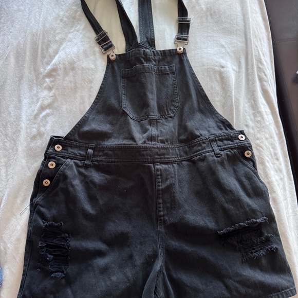 Forever 21 overall shorts - Picture 1 of 1